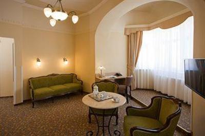фото отеля Barokk Hotel Promenád Gyor