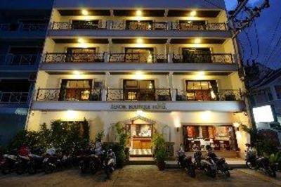 фото отеля Renoir Boutique Inn