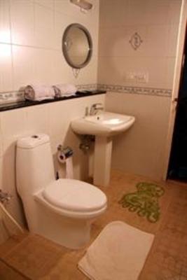 фото отеля Kollenkeril Plantation Home Stay Bunaglow