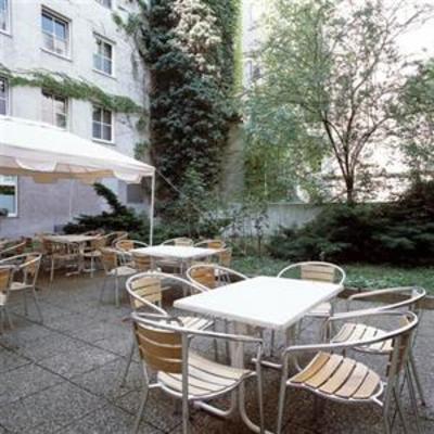фото отеля Hostel 4