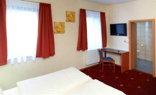 фото отеля Hotel Rengener Stubchen