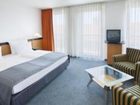 фото отеля Holiday Inn Berlin City Center East Prenzlauer Allee