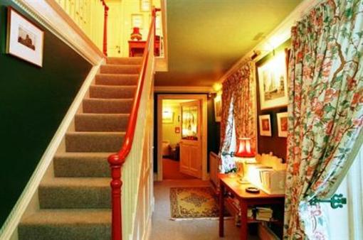 фото отеля Coach House Bed & Breakfast