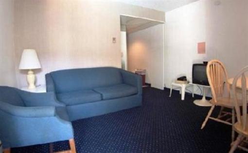фото отеля Windjammer Motor Inn