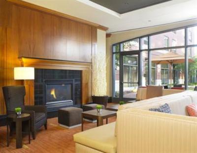 фото отеля Courtyard Boston Brookline