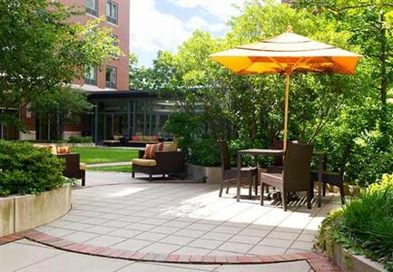 фото отеля Courtyard Boston Brookline