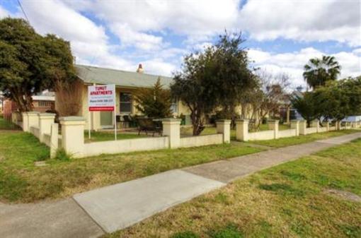 фото отеля Tumut Apartments