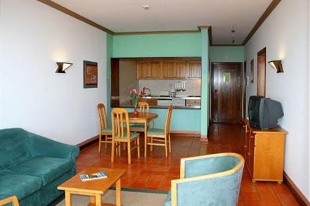 фото отеля Hotel Jardim Atlantico Calheta