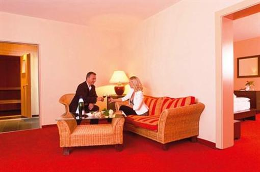 фото отеля Hotel Alexandersbad