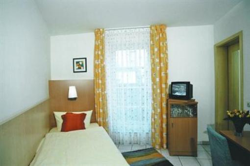 фото отеля Stadthotel