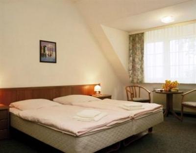 фото отеля Pension und Restaurant Zum Likedeeler