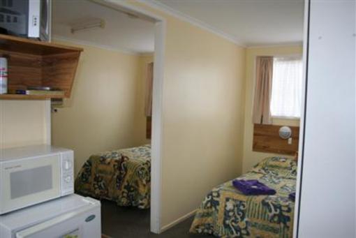 фото отеля Double D Caravan Park Cabins Peak Hill
