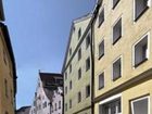 фото отеля Goldener Kranich Regensburg