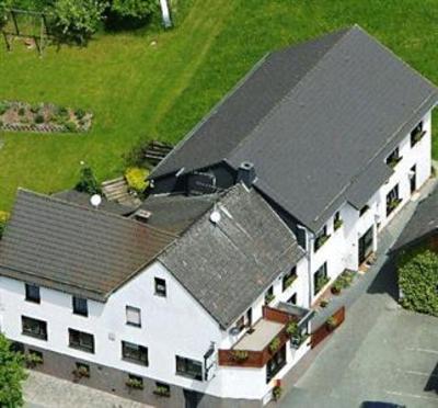 фото отеля Landgasthof Zum Adler