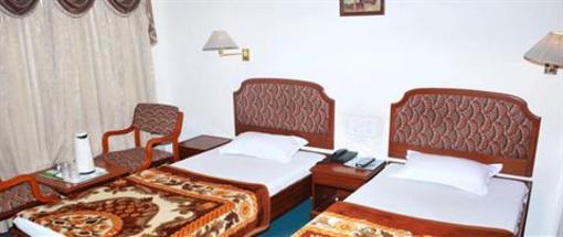 фото отеля Hotel Yadgar