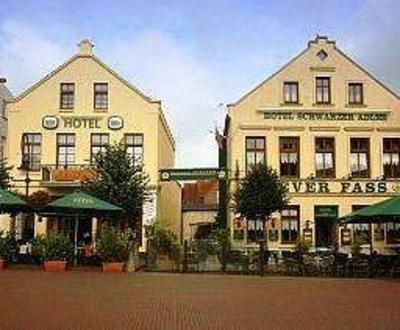 фото отеля Schwarzer Adler Hotel Jever