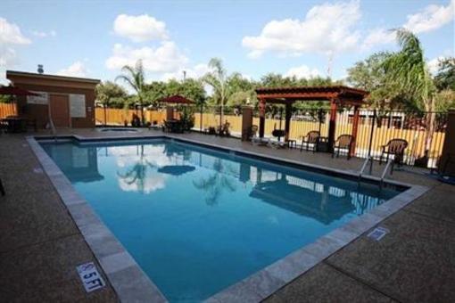 фото отеля Hampton Inn Beeville