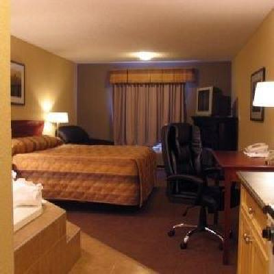 фото отеля Lakeview Inns & Suites Fort Nelson