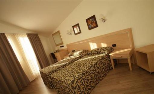 фото отеля Hotel Garni Castel Beseno
