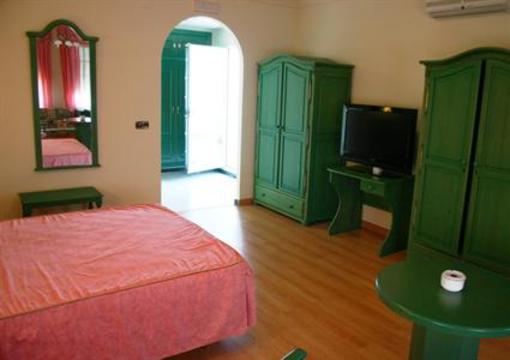 фото отеля Hotel Mitra Cabra