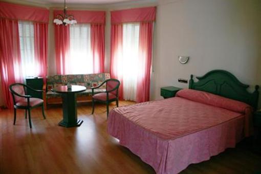 фото отеля Hotel Mitra Cabra