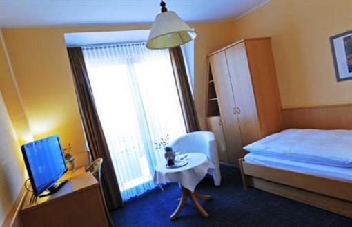 фото отеля Hotel Rheinkrone Andernach
