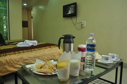 фото отеля Hotel Rajdhani Pune