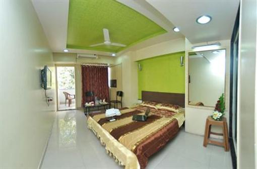 фото отеля Hotel Rajdhani Pune