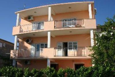 фото отеля Miljak Apartments Podstrana