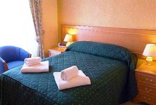 фото отеля Yarn Market Hotel