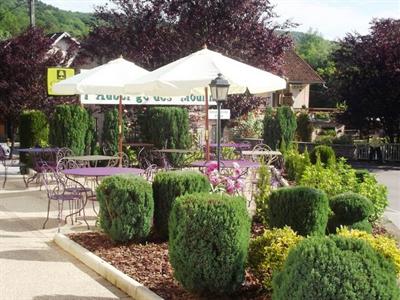 фото отеля Auberge Des Moulins Pont-les-Moulins