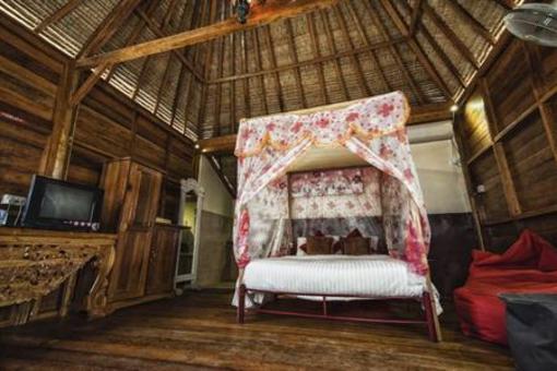 фото отеля Marjoly Beach Resort