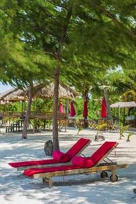 фото отеля Marjoly Beach Resort