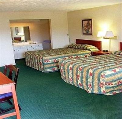 фото отеля Parkway Inn Newport