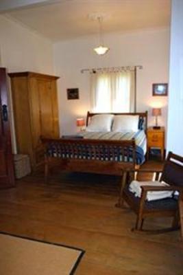 фото отеля Sidney's Retreat