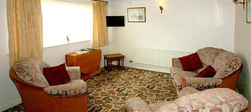 фото отеля Lyndene Holiday Apartments