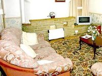 Lyndene Holiday Apartments