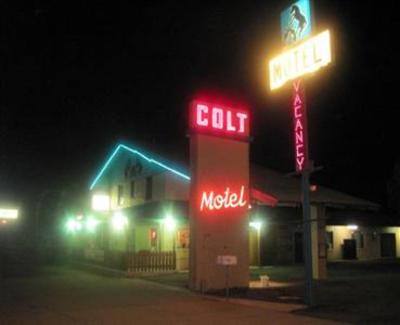 фото отеля Colt Motel