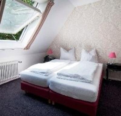 фото отеля Hotel Sankt Meinolf Mohnesee