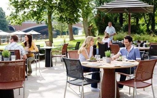 фото отеля Runnymede Hotel & Spa Egham