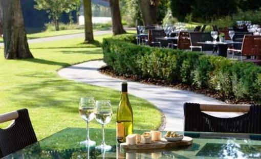фото отеля Runnymede Hotel & Spa Egham