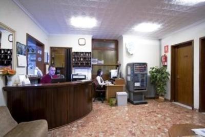 фото отеля Hostal Residencia Menurka