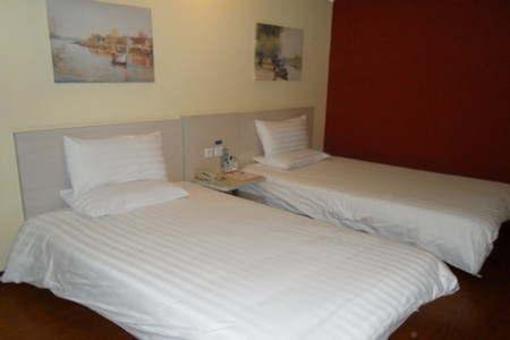 фото отеля Hanting Express Binyueqiao Tianjin