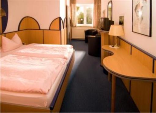 фото отеля Hotel Pellmuhle Jever