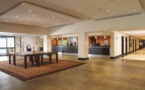 фото отеля Holiday Inn Stratford-upon-Avon