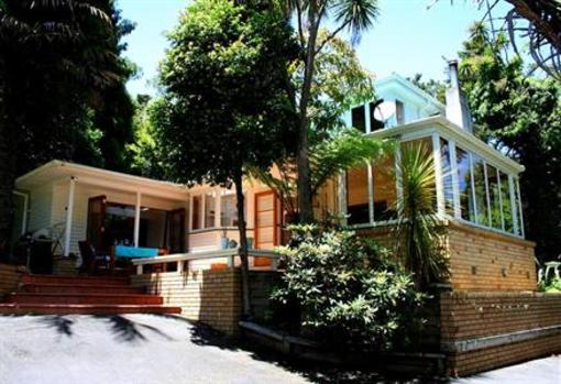 фото отеля The Woods Bed & Breakfast