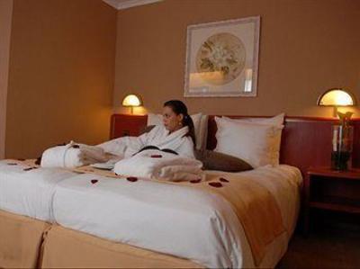 фото отеля Quartier Latin Hotel Marche-en-Famenne