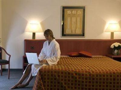 фото отеля Quartier Latin Hotel Marche-en-Famenne