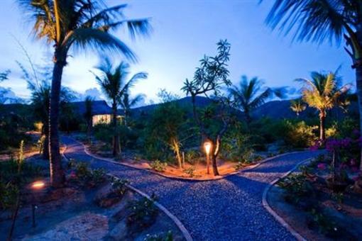 фото отеля Bai Tram Hideaway Resort