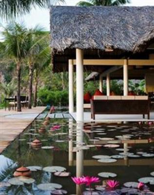 фото отеля Bai Tram Hideaway Resort
